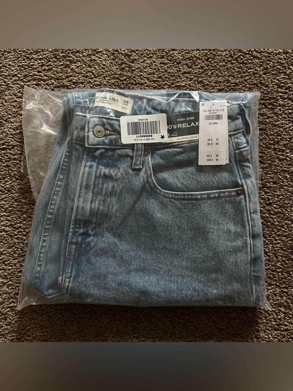 Abercrombie & Fitch Curve Love High Rise 90’s Relaxed Jeans - Medium // 28 LONG - Picture 7 of 14
